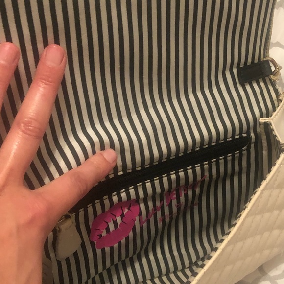 Cream clutch - Picture 4 of 4